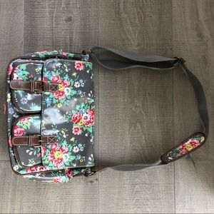 Hand bag - saddle bag style, cross body.